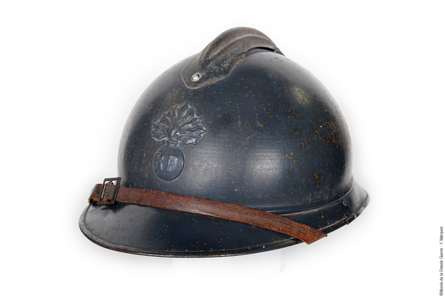 1915 “Adrian” helmet