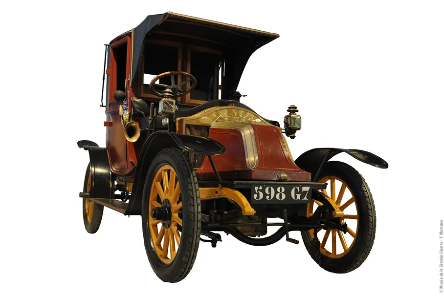 Taxi Renault type AG1 modèle 1909