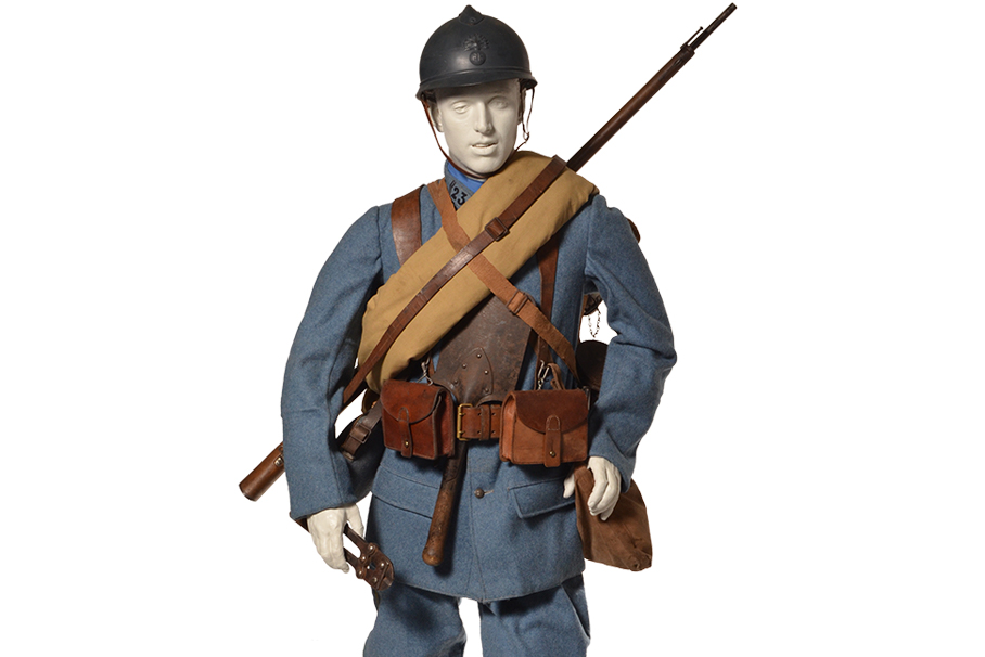 Infantryman from the 23rd line infantry regiment in combat uniform, France, 1918.