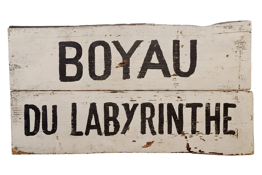 Panneau de signalisation « Boyau du Labyrinthe » 