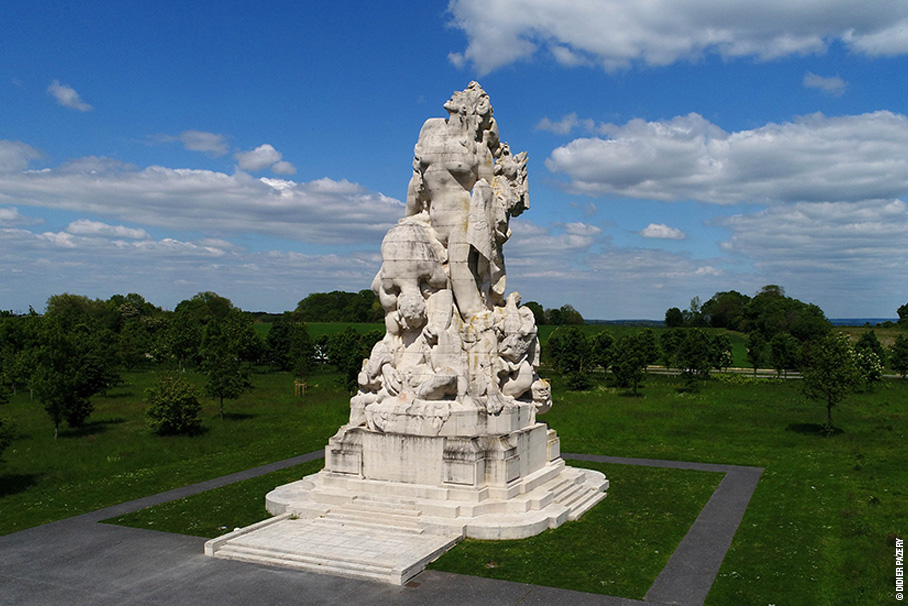 Monument commémoratif pour chien personnalisé, Monument