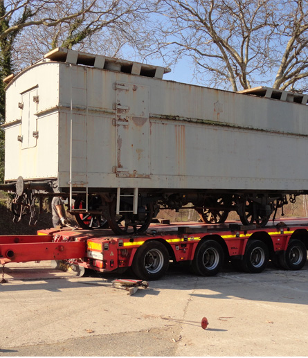 ROCO 4 wagons avec véhicules militaires dès1.-fr (Neu (gemäss